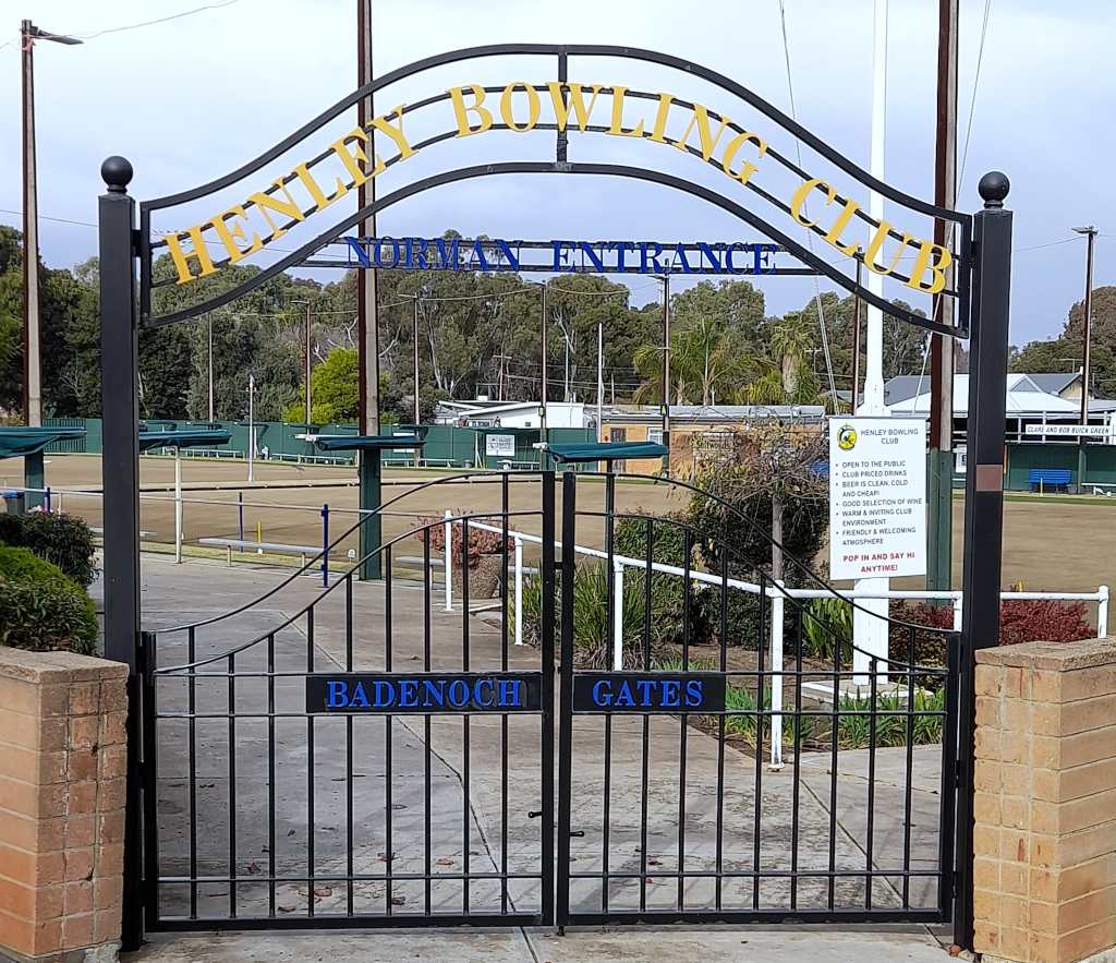 The front gates at Henley Bowling Club